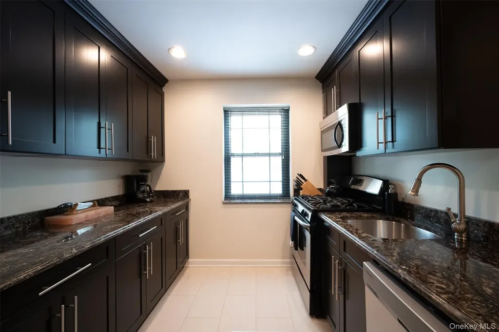62 Manchester Road Eastchester NY 10709