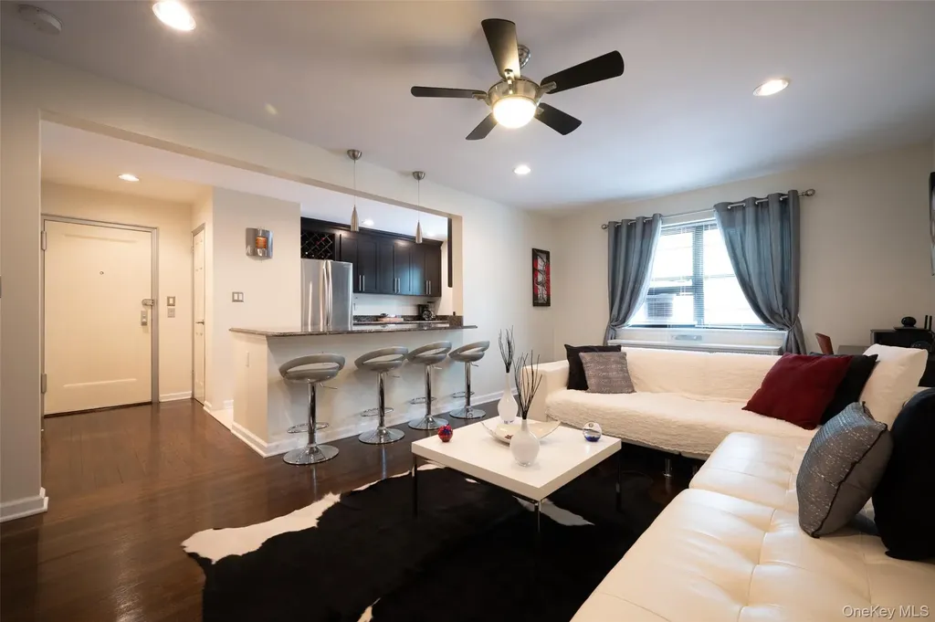 62 Manchester Road Eastchester NY 10709
