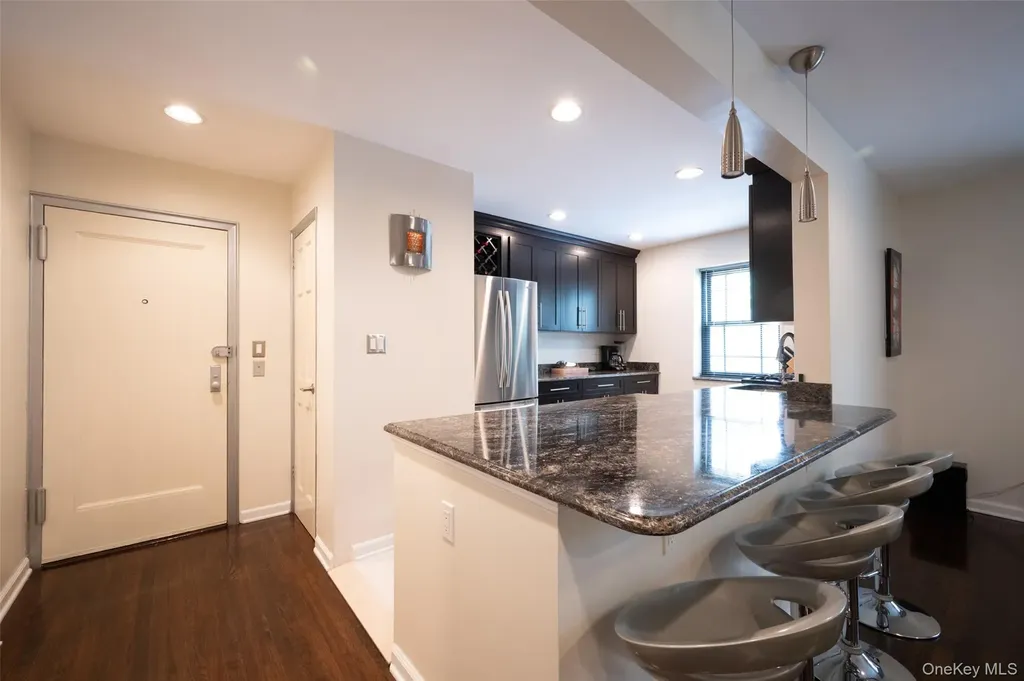 62 Manchester Road Eastchester NY 10709