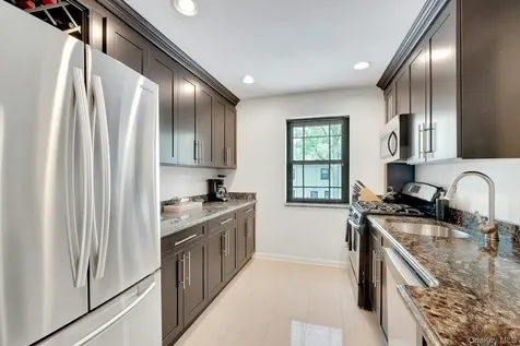 62 Manchester Road Eastchester NY 10709