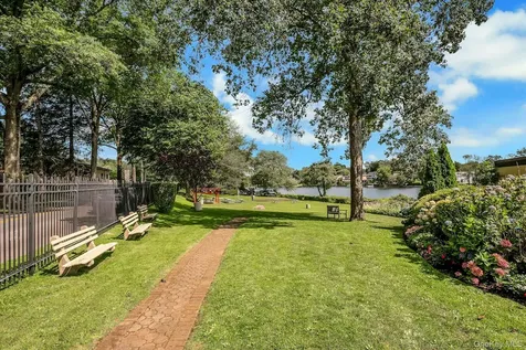 62 Manchester Road Eastchester NY 10709