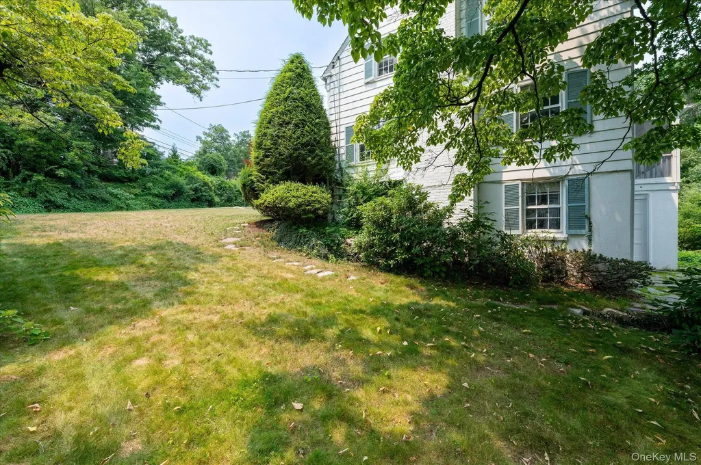 21 Braxmar Drive S Harrison NY 10528