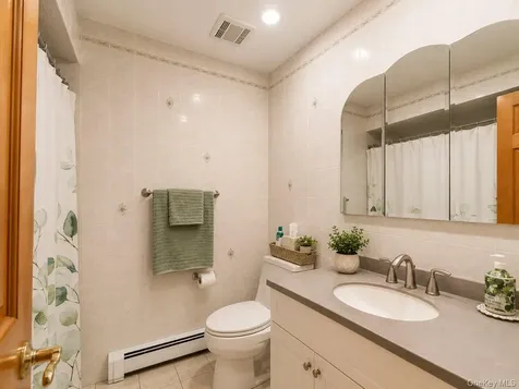4 Shana Lane Mahopac NY 10541