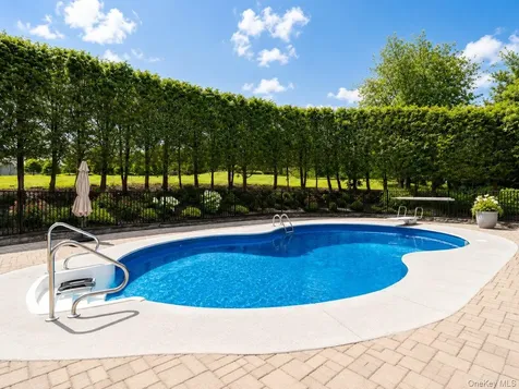 4 Shana Lane Mahopac NY 10541