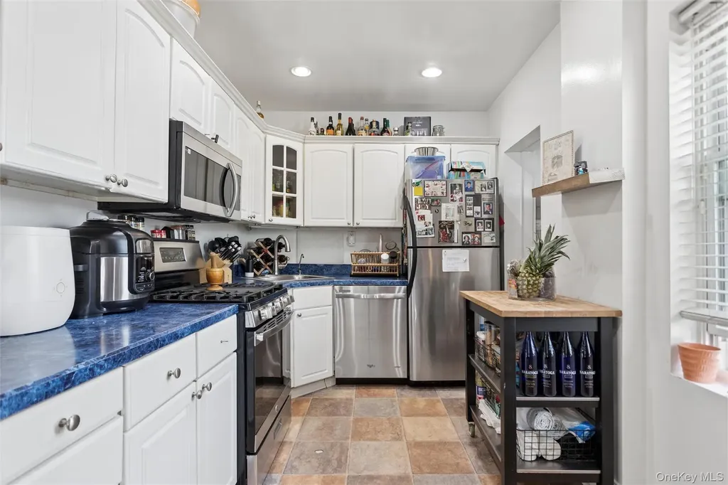 3046 Coddington Avenue Bronx NY 10461