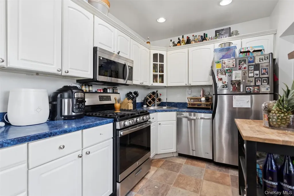 3046 Coddington Avenue Bronx NY 10461