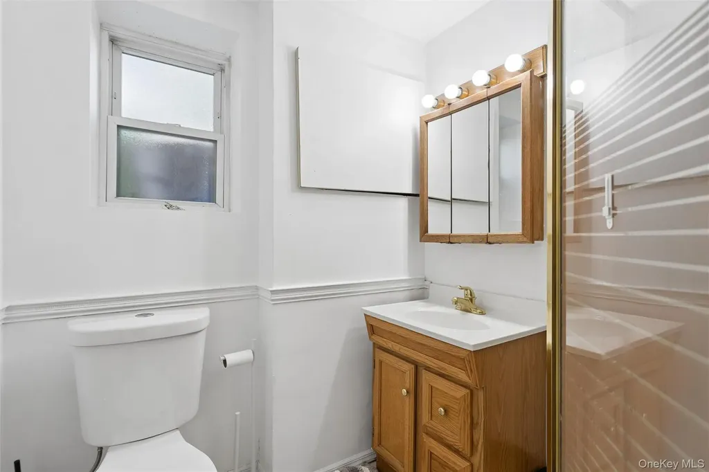 3046 Coddington Avenue Bronx NY 10461