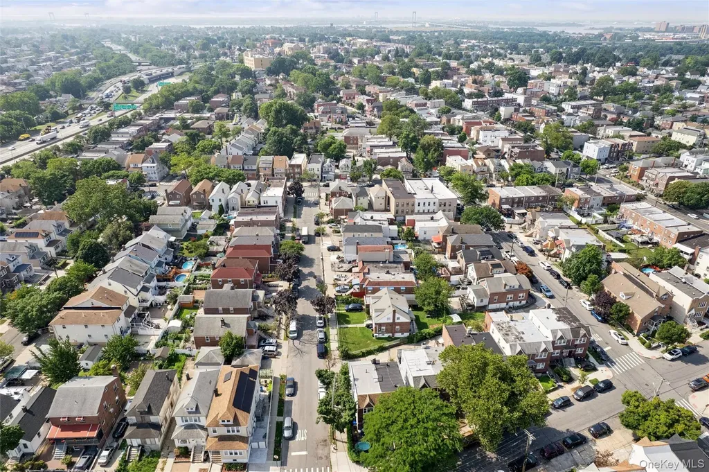 3046 Coddington Avenue Bronx NY 10461