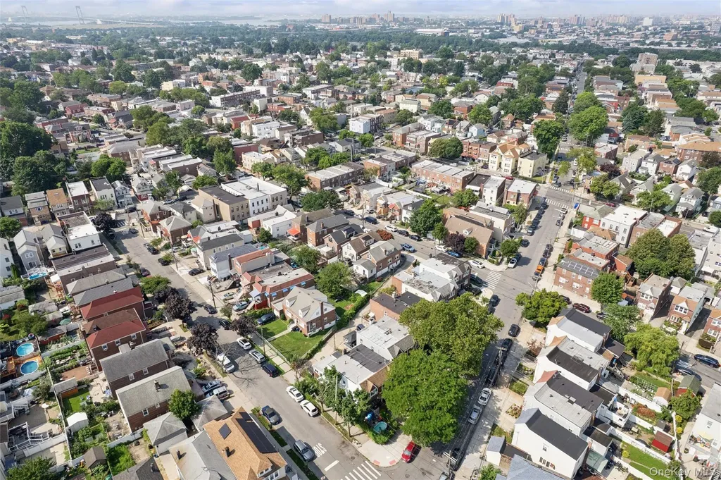 3046 Coddington Avenue Bronx NY 10461