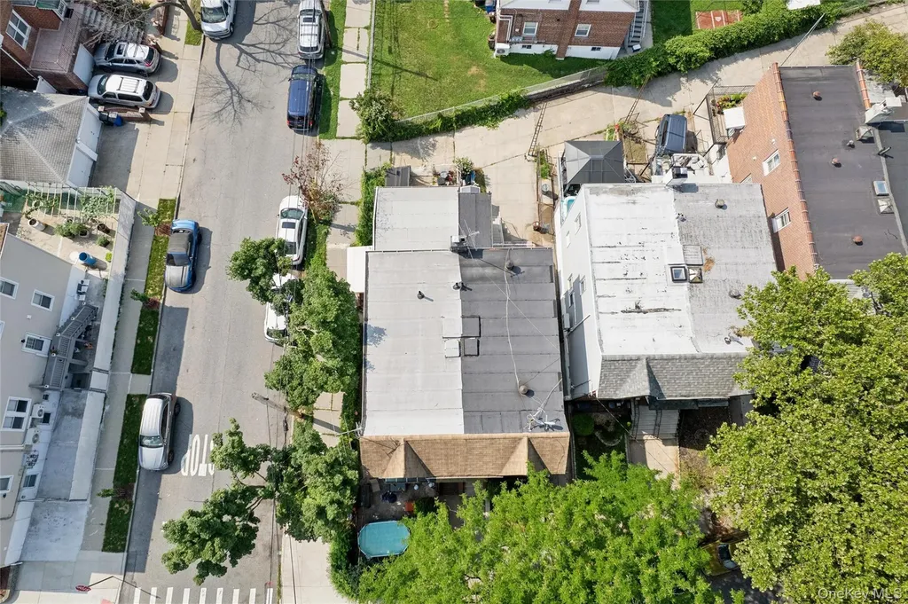 3046 Coddington Avenue Bronx NY 10461