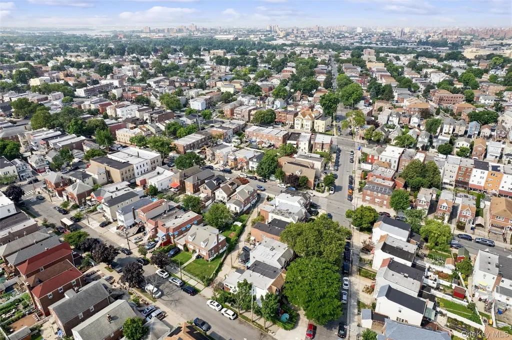 3046 Coddington Avenue Bronx NY 10461