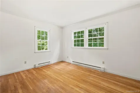 10 Hawthorne Way Hartsdale NY 10530