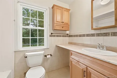 10 Hawthorne Way Hartsdale NY 10530