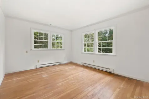 10 Hawthorne Way Hartsdale NY 10530