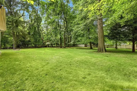 10 Hawthorne Way Hartsdale NY 10530