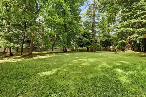 10 Hawthorne Way Hartsdale NY 10530