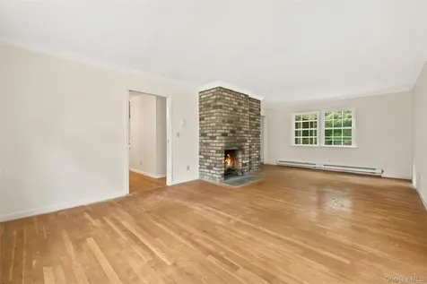 10 Hawthorne Way Hartsdale NY 10530