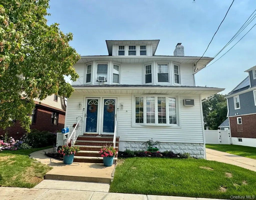 100 Davison Avenue Lynbrook NY 11563