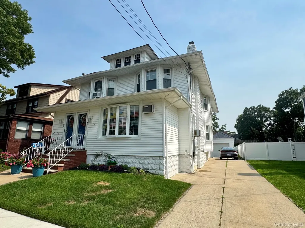 100 Davison Avenue Lynbrook NY 11563