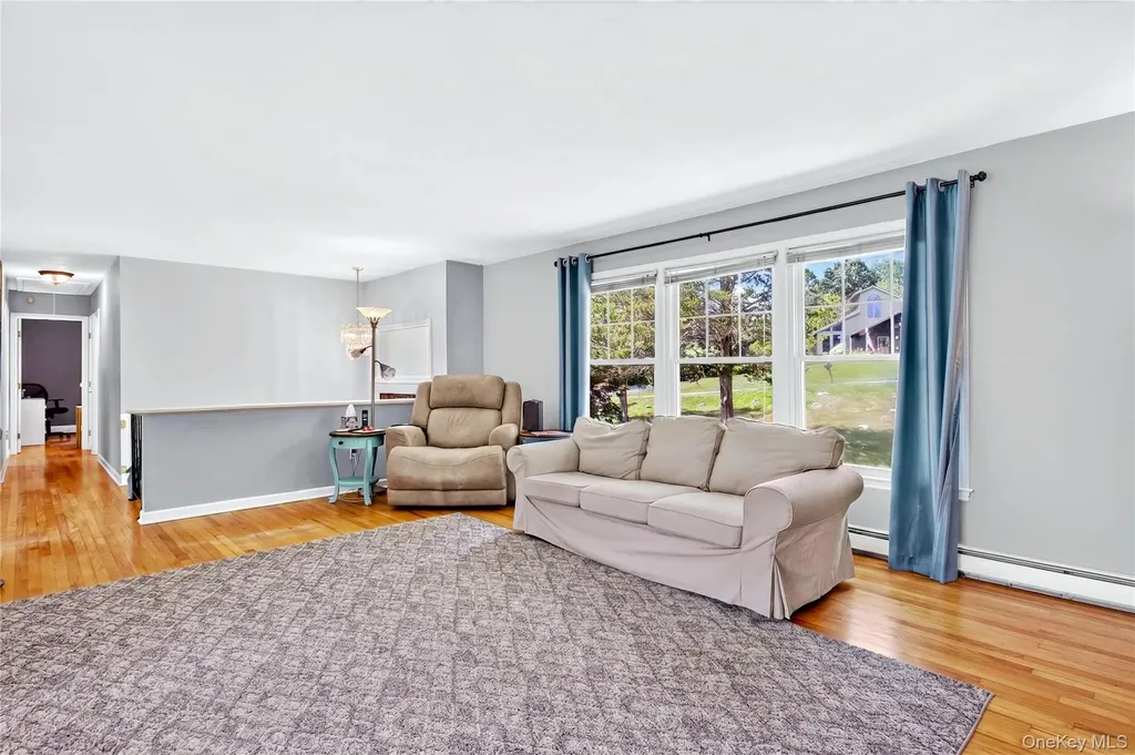 6 Gail Lane Poughquag NY 12570