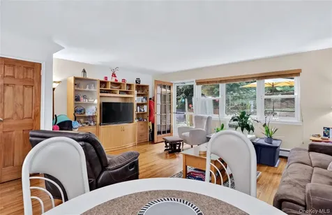 671 Pelham Road New Rochelle NY 10805