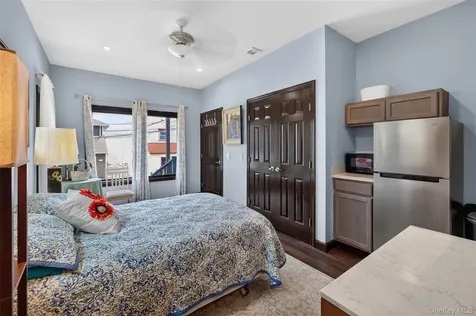 6 Howard Road Bayville NY 11709