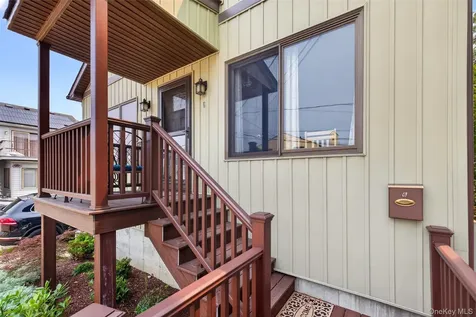 6 Howard Road Bayville NY 11709