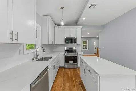 4 Narcissus Drive Mahopac NY 10541
