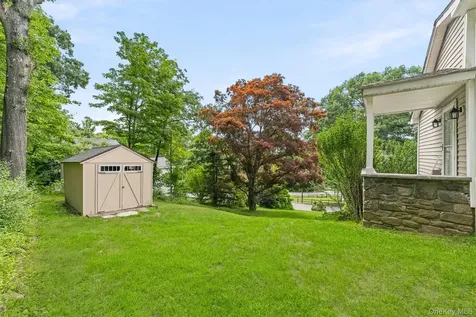4 Narcissus Drive Mahopac NY 10541