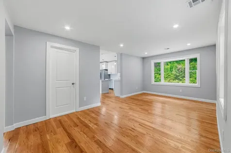 4 Narcissus Drive Mahopac NY 10541