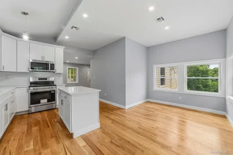 4 Narcissus Drive Mahopac NY 10541
