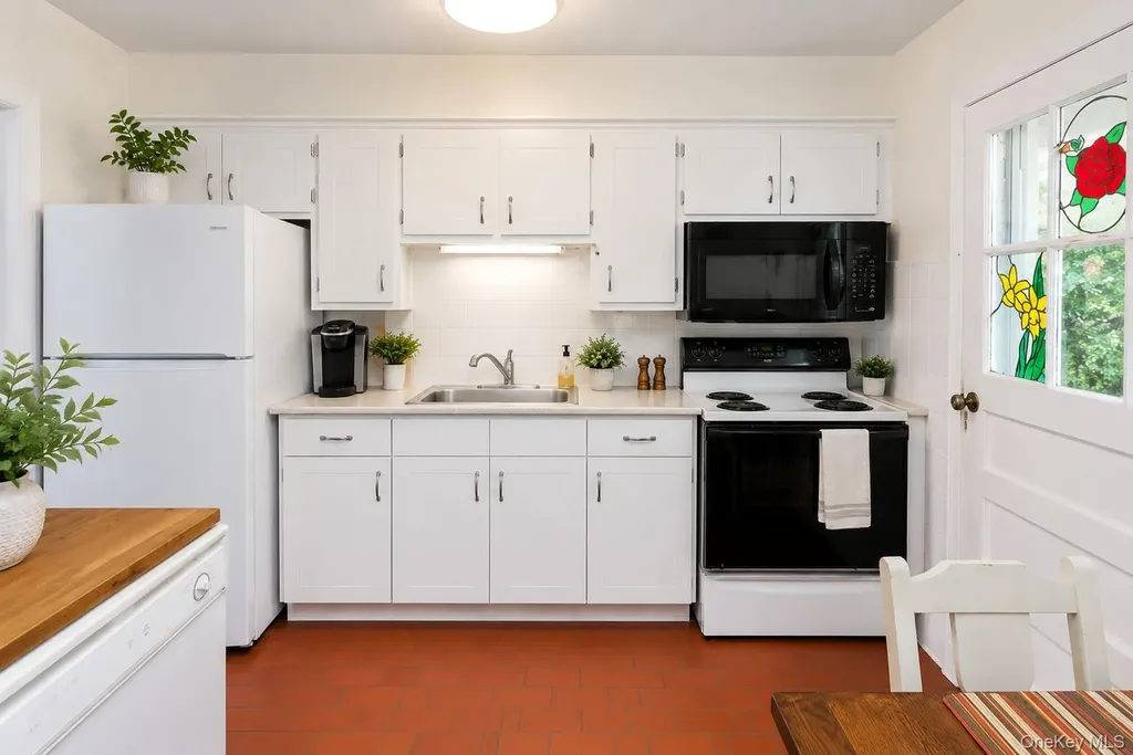 43 Plainedge Drive Bethpage NY 11714