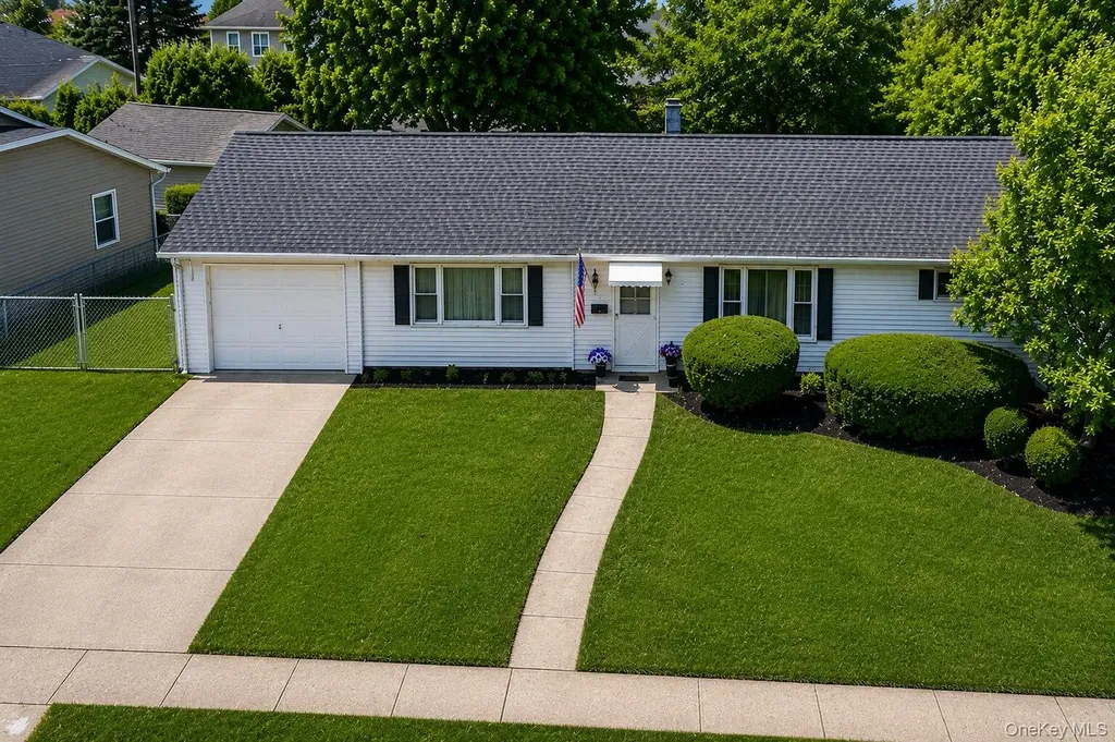 43 Plainedge Drive Bethpage NY 11714