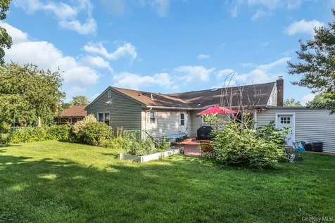 6 Emerald Drive Glen Cove NY 11542