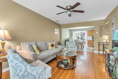 6 Emerald Drive Glen Cove NY 11542