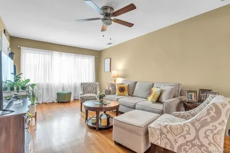 6 Emerald Drive Glen Cove NY 11542