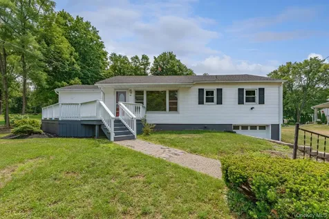 593 Creekside Road Hurley NY 12443