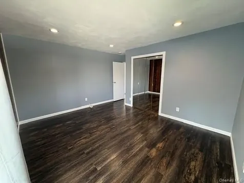 266 Central Park Road Plainview NY 11803