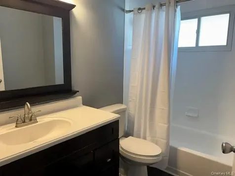 266 Central Park Road Plainview NY 11803
