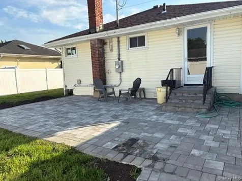 266 Central Park Road Plainview NY 11803