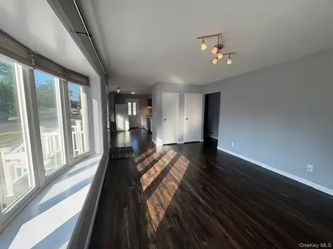 266 Central Park Road Plainview NY 11803