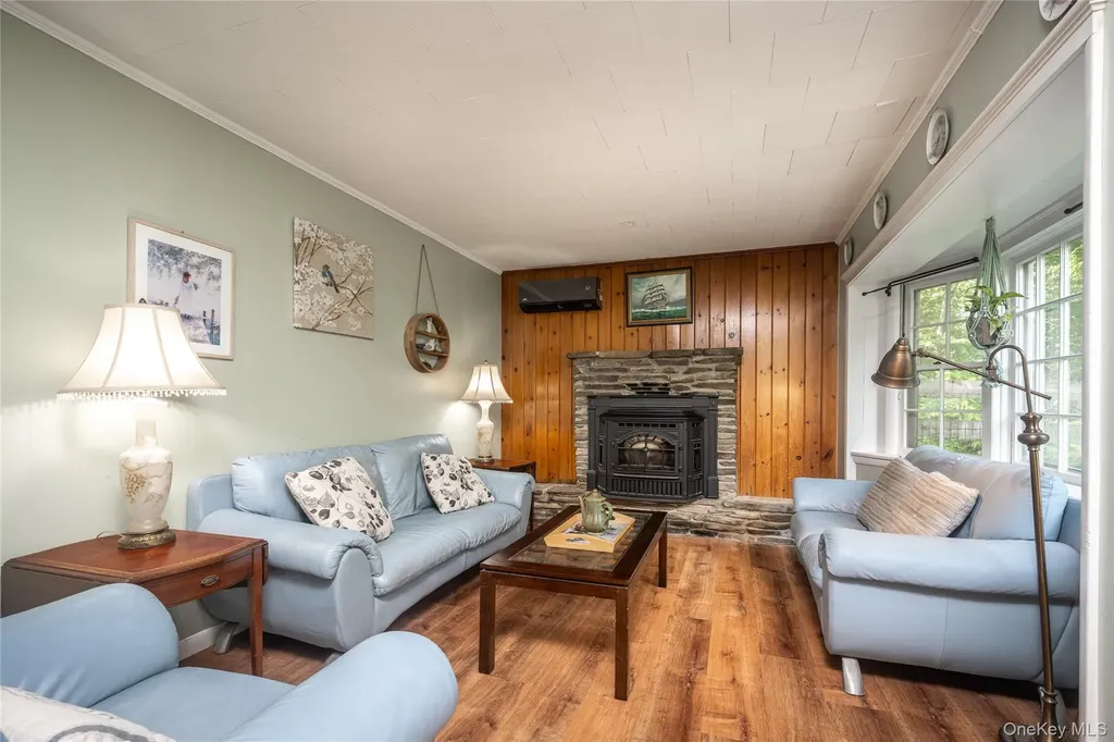 205 Marshall Road Salt Point NY 12578