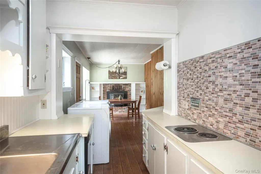 205 Marshall Road Salt Point NY 12578