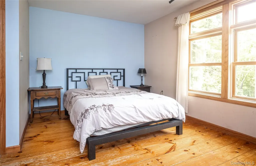 205 Marshall Road Salt Point NY 12578
