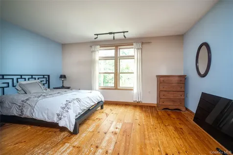 205 Marshall Road Salt Point NY 12578