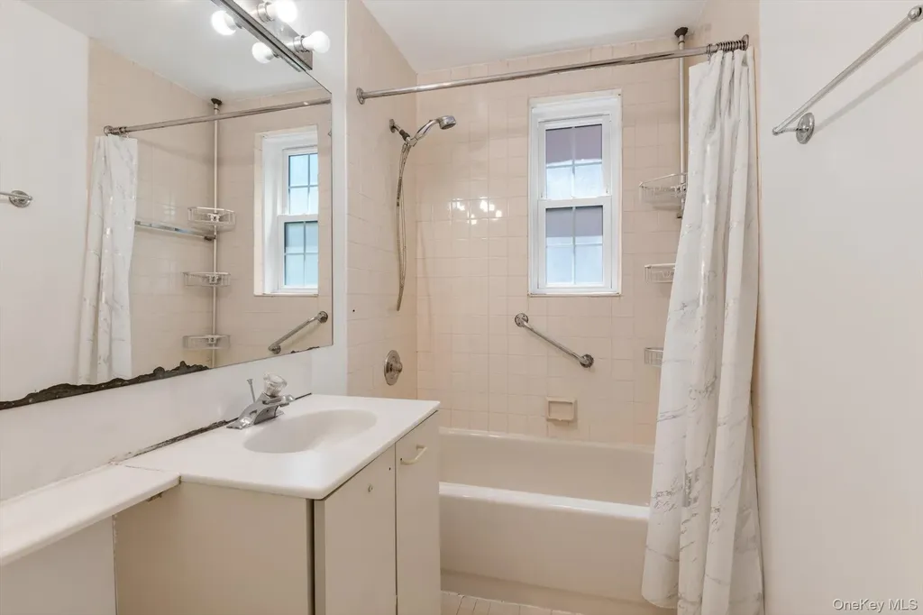 140-18 Burden Crescent Briarwood NY 11435