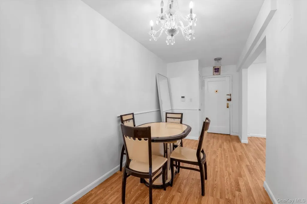 140-18 Burden Crescent Briarwood NY 11435