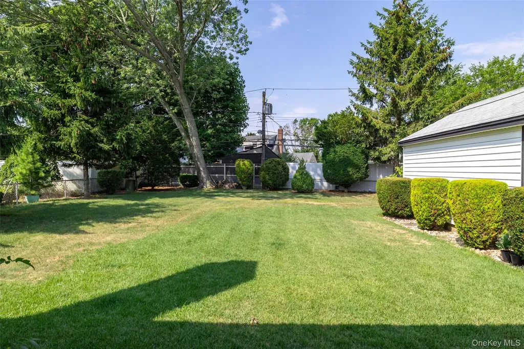 190 Cottage Boulevard Hicksville NY 11801
