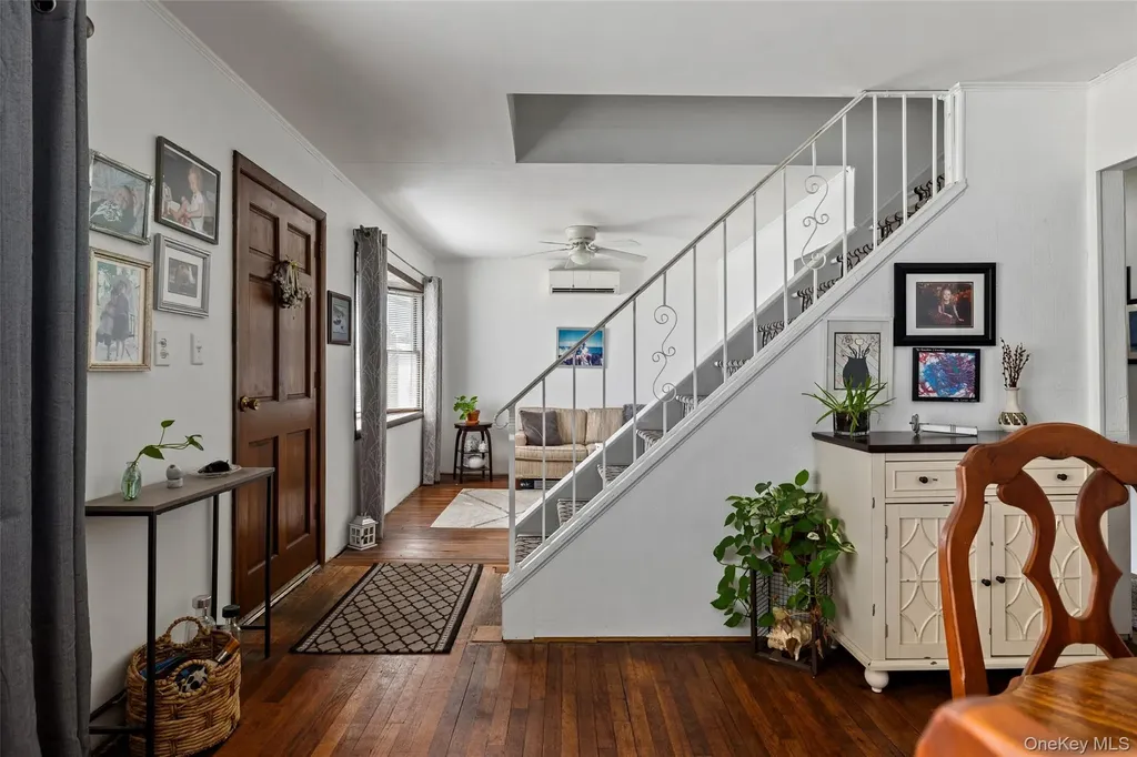 190 Cottage Boulevard Hicksville NY 11801