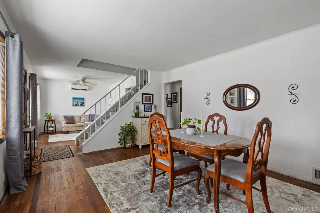 190 Cottage Boulevard Hicksville NY 11801